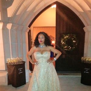 Meet your Posher, Candace